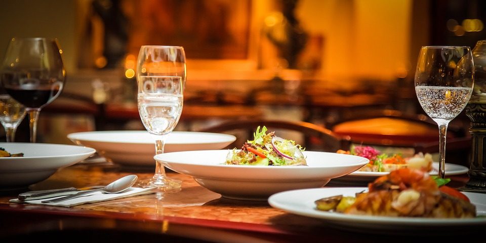 restaurant-939435_960_720
