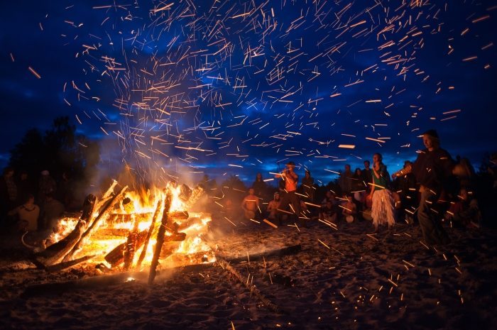 Optimized-bigstock-Night-Campfire-115263263